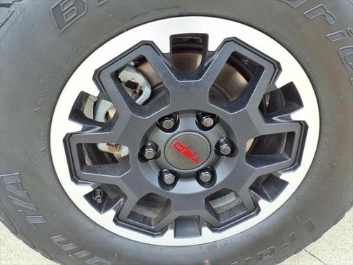 2024 Toyota Tacoma TRD Off Road