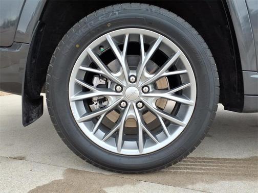 2022 Jeep Grand Cherokee L Summit