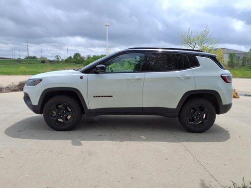 2024 Jeep Compass Trailhawk