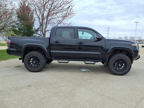 2023 Toyota Tacoma Limited