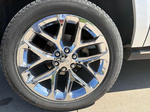 Crystal White Tricoat 2019 Cadillac Escalade ESV Platinum