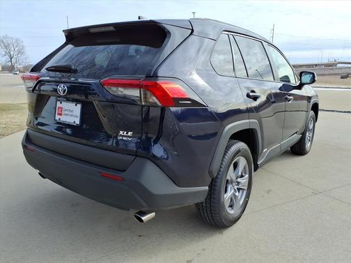 2025 Toyota RAV4 Hybrid XLE