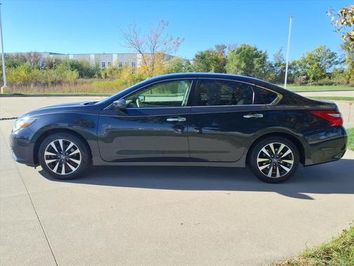 2017 Nissan Altima 2.5 SV