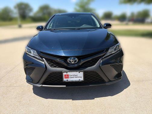 Aqua 2020 Toyota Camry SE