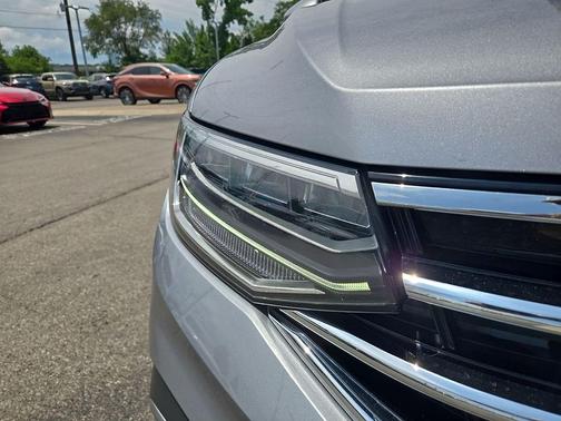 Pyrite Silver Metallic 2023 Volkswagen Tiguan 2.0T SE