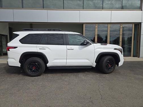 Ice 2025 Toyota Sequoia TRD Pro