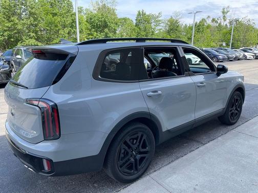Wolf Gray 2024 Kia Telluride SX X-Line