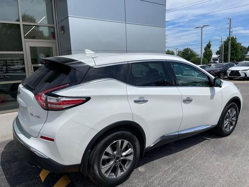 Pearl White 2017 Nissan Murano SL