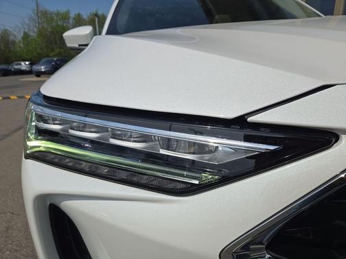 Platinum White Pearl 2023 Acura MDX Technology