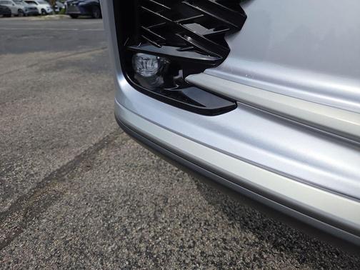 Iridium 2026 Lexus RX 350 F SPORT Handling