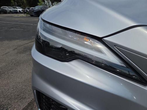 Iridium 2026 Lexus RX 350 F SPORT Handling