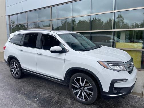 2021 Honda Pilot Touring 8-Passenger