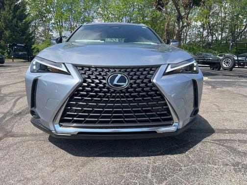Iridium 2026 Lexus UX 300h Premium