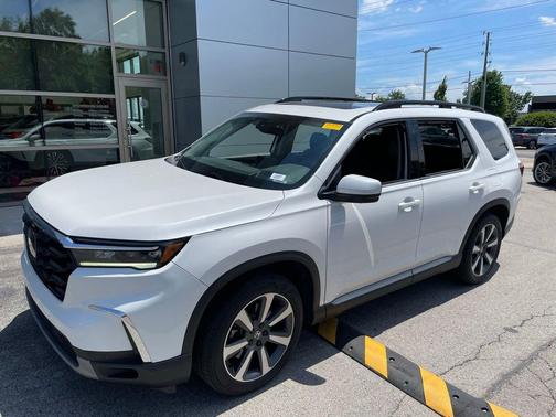 2023 Honda Pilot AWD Elite