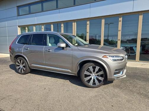 Pebble Grey Metallic 2021 Volvo XC90 T6 Inscription