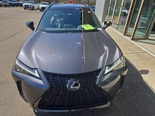 Obsidian 2026 Lexus UX 300h F SPORT Design