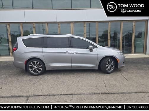 Billet Silver Metallic Clearcoat 2018 Chrysler Pacifica Limited