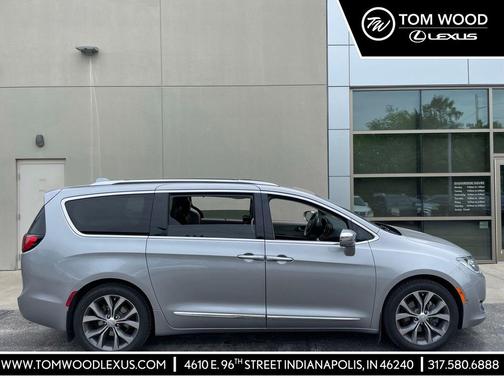 Billet Silver Metallic Clearcoat 2018 Chrysler Pacifica Limited