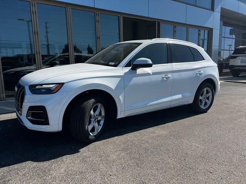 Ibis White 2021 Audi Q5 45 Premium