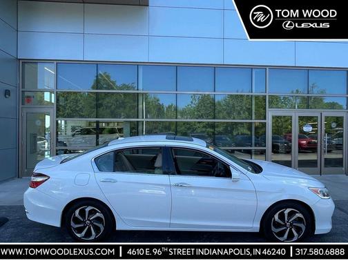 White 2017 Honda Accord EX-L