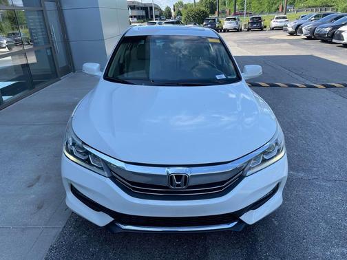 White 2017 Honda Accord EX-L