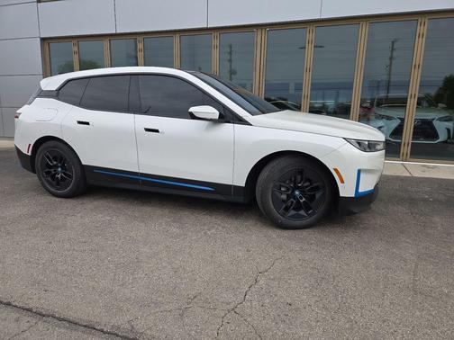 Alpine White 2023 BMW iX xDrive50
