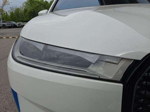 Alpine White 2023 BMW iX xDrive50