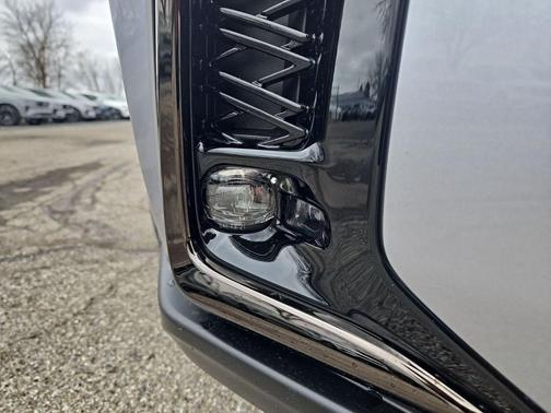Obsidian 2026 Lexus UX 300h F SPORT Design