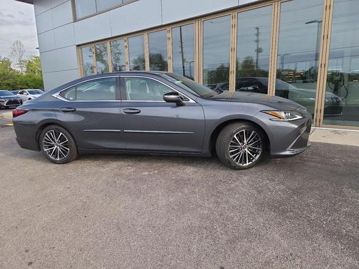Cloudburst Gray 2023 Lexus ES 350 Base