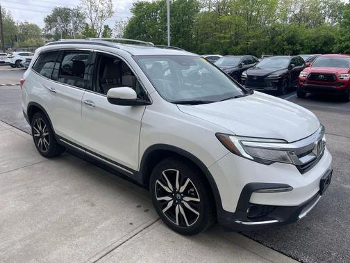 Platinum White Pearl 2020 Honda Pilot Touring 8-Passenger