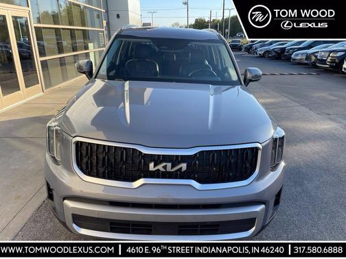 Everlasting Silver 2023 Kia Telluride EX