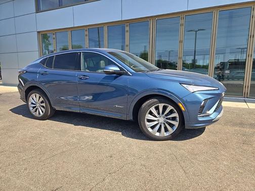 Ocean Blue Metallic 2024 Buick Envista Avenir FWD