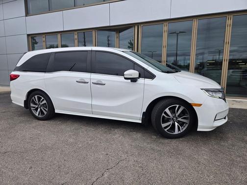 Platinum White Pearl 2021 Honda Odyssey Touring