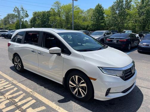 Platinum White Pearl 2021 Honda Odyssey Touring