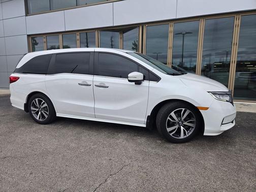 Platinum White Pearl 2021 Honda Odyssey Touring