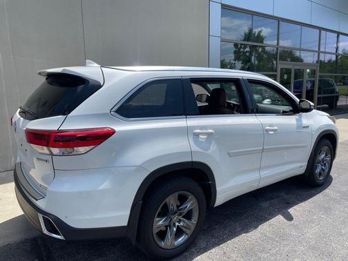 Blizzard Pearl 2018 Toyota Highlander Hybrid Platinum