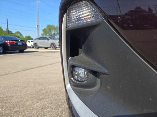 Black Currant Metallic 2020 Buick Encore GX Select