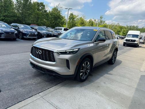 Warm Titanium 2024 INFINITI QX60 Luxe