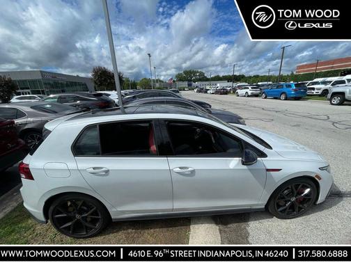 Opal White Pearl/Black Roof 2024 Volkswagen Golf GTI 1.4T TSI