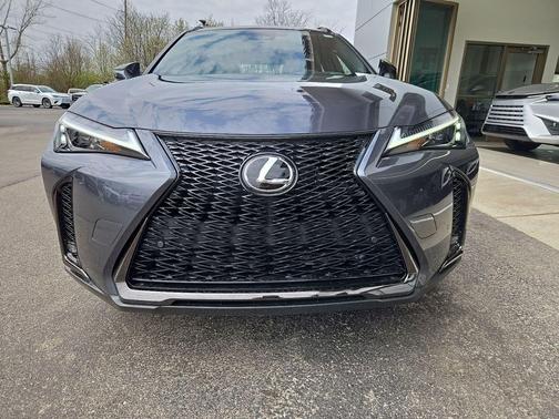 Obsidian 2026 Lexus UX 300h F SPORT Design