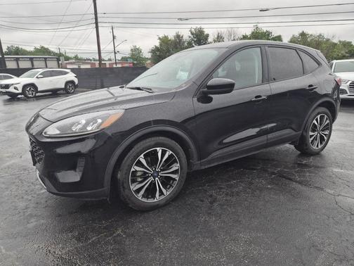 Agate Black Metallic 2021 Ford Escape SE