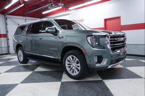 2023 GMC Yukon XL SLT