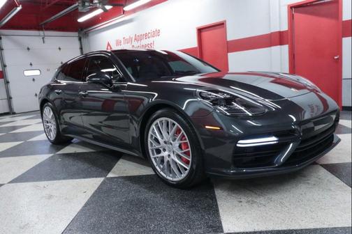 Chalk 2018 Porsche Panamera Turbo