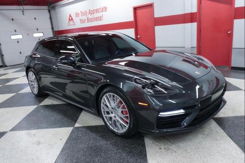 Chalk 2018 Porsche Panamera Turbo