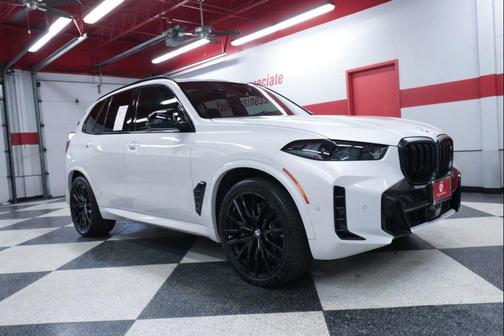 2024 BMW X5 M60i