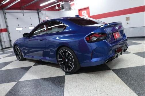 2025 BMW M240 i xDrive