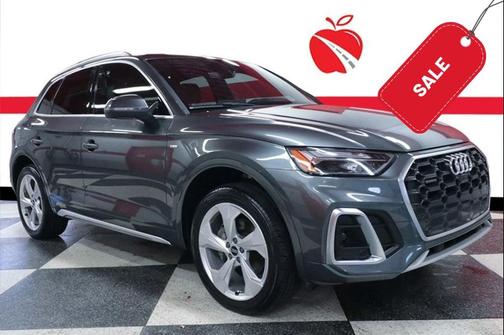 Daytona Gray Pearl Effect 2022 Audi Q5 45 S line Premium Plus