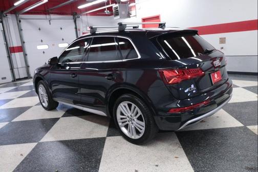 Moonlight Blue Metallic 2019 Audi Q5 2.0T Premium Plus