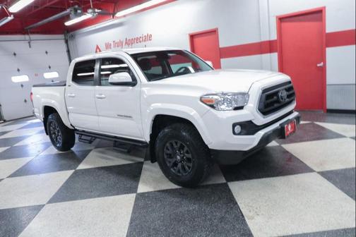 Ice Cap 2023 Toyota Tacoma SR5