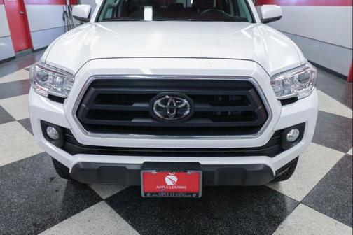 Ice Cap 2023 Toyota Tacoma SR5